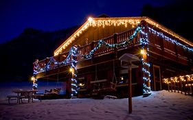 Mcgregor Mountain Lodge